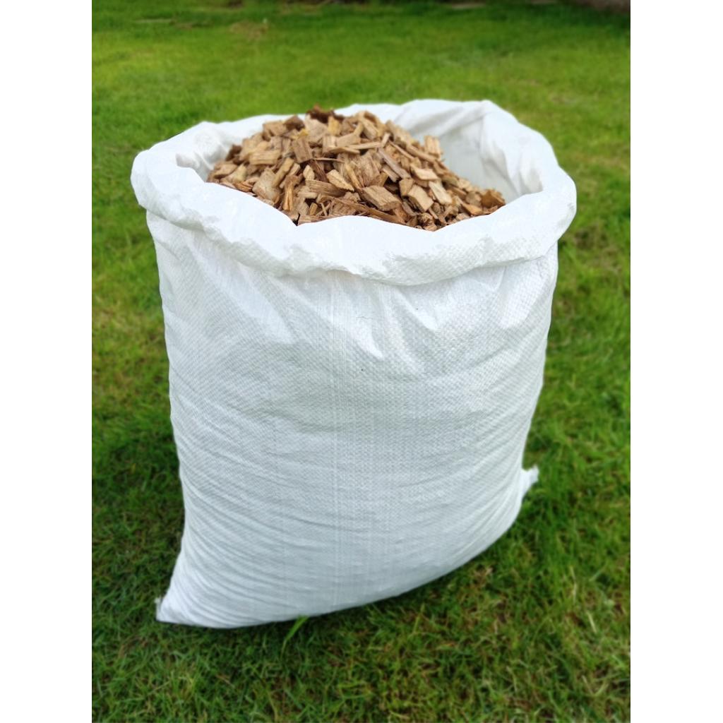 Hardwood Chicken Run Woodchips (60ltr)